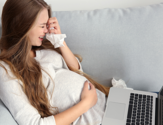 pregnant woman going through pregnancy mood swings